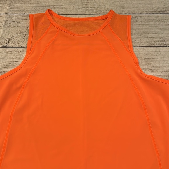 🍋Women’s Lululemon Sculpt Tank no size tag PTP approx 16” bright neon orange 🍋 - Picture 2 of 12